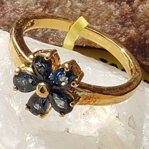 Montana Sapphire Flower Ring
